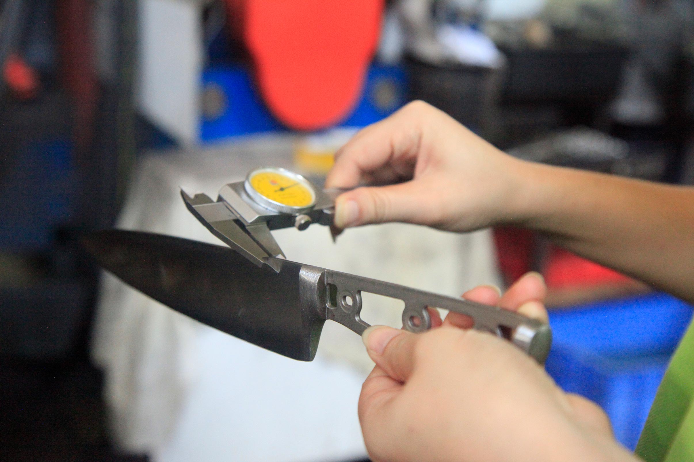  Everwealth valmistaa laadukkaita veitsiä brändillesi 